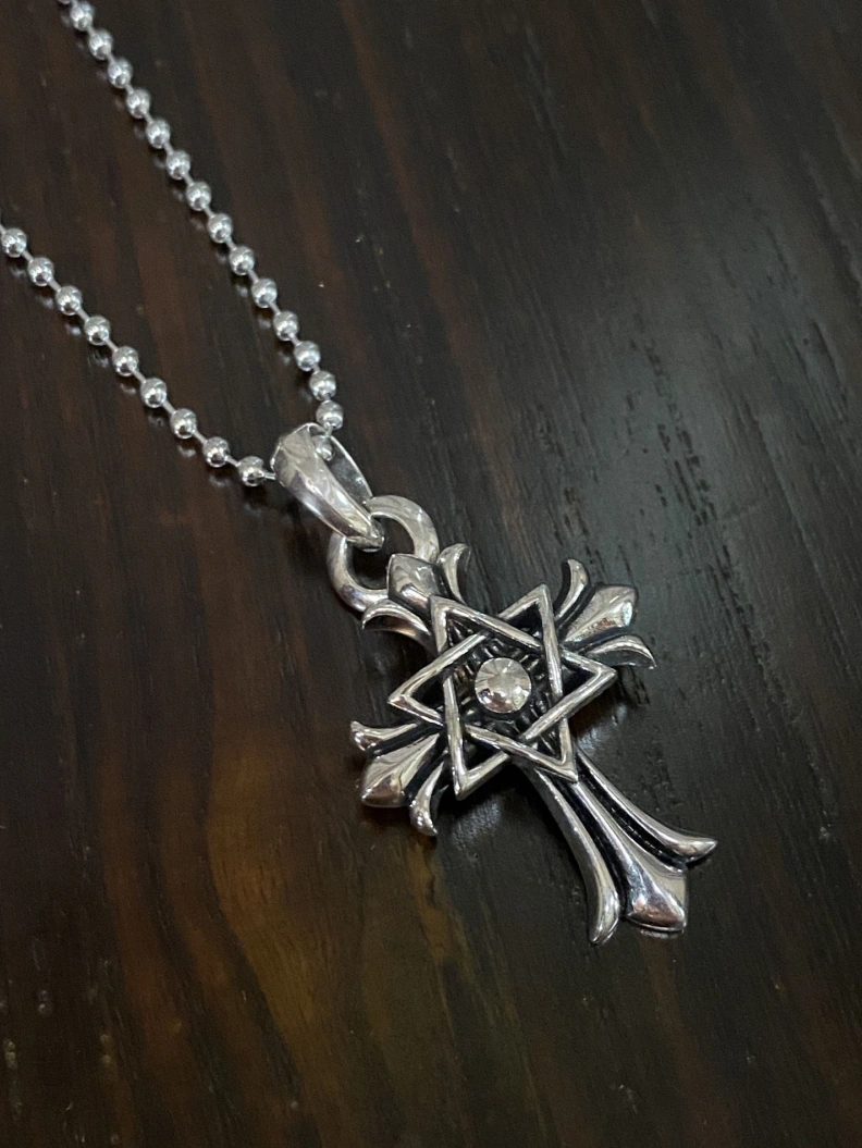 Compact Chrxmx Hxxrts Necklaces 297951