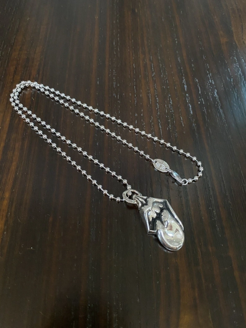 EyeCatching Chrxmx Hxxrts Necklaces 297953