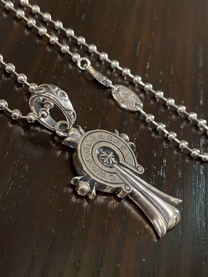 Chrxmx Hxxrts Necklaces Resilient 297940