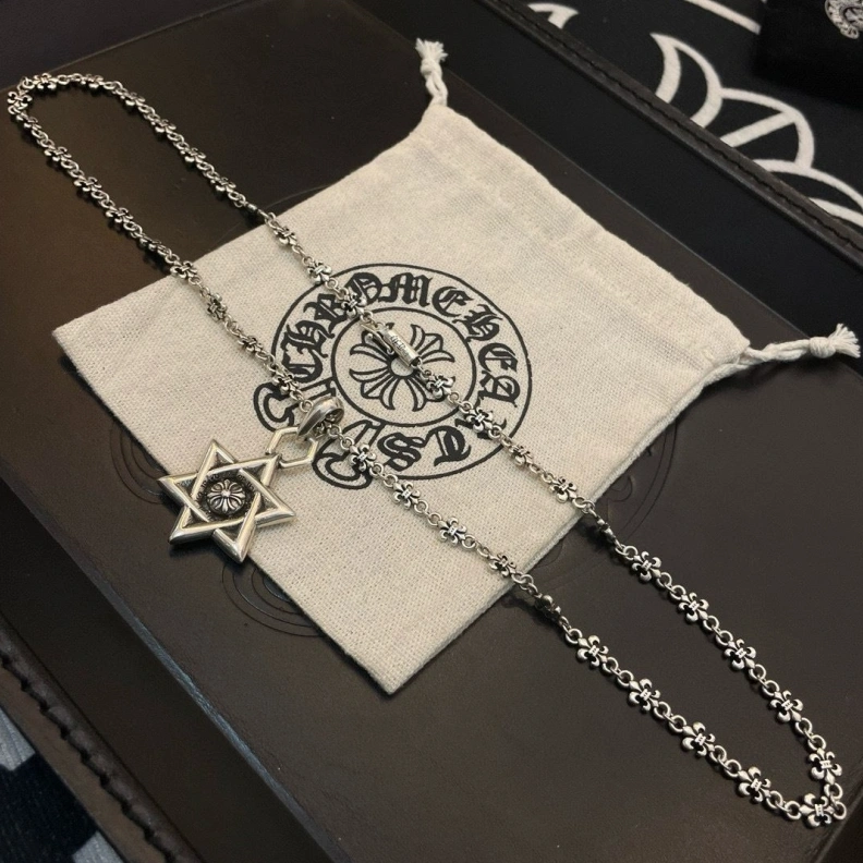 Chrxmx Hxxrts Necklaces Unique 297930