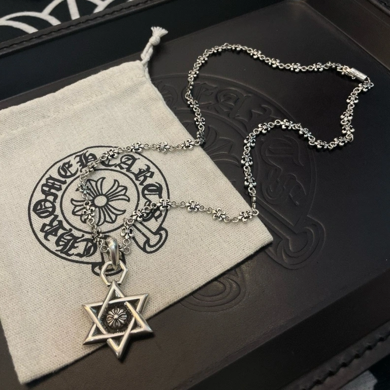 Chrxmx Hxxrts Necklaces Unique 297930