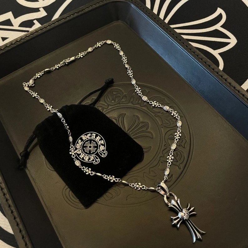 Chrxmx Hxxrts Necklaces EyeCatching 297929