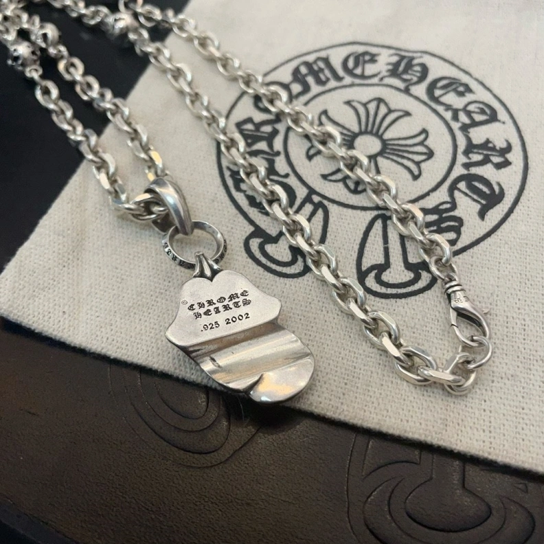 EasyMatch Chrxmx Hxxrts Necklaces 297923