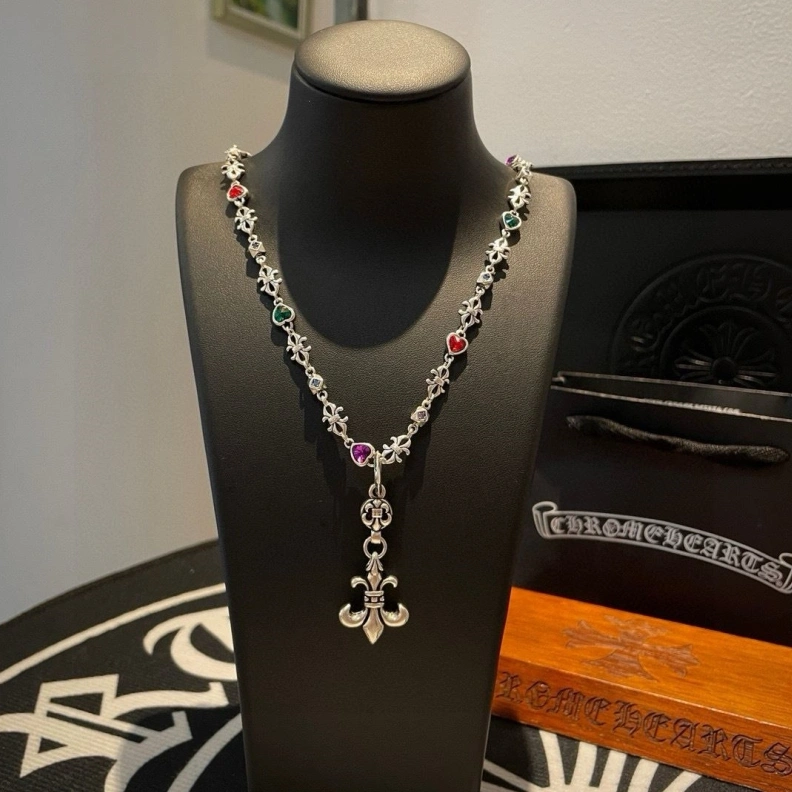 Vibrant Chrxmx Hxxrts Necklaces 297921
