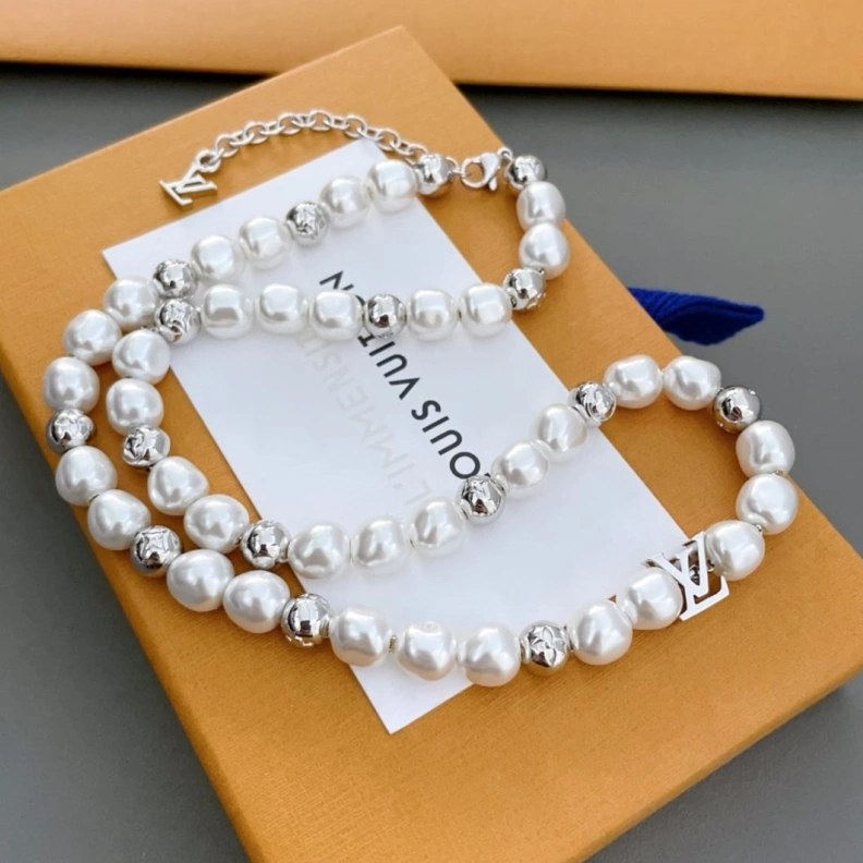 Durable LX Necklaces 309354