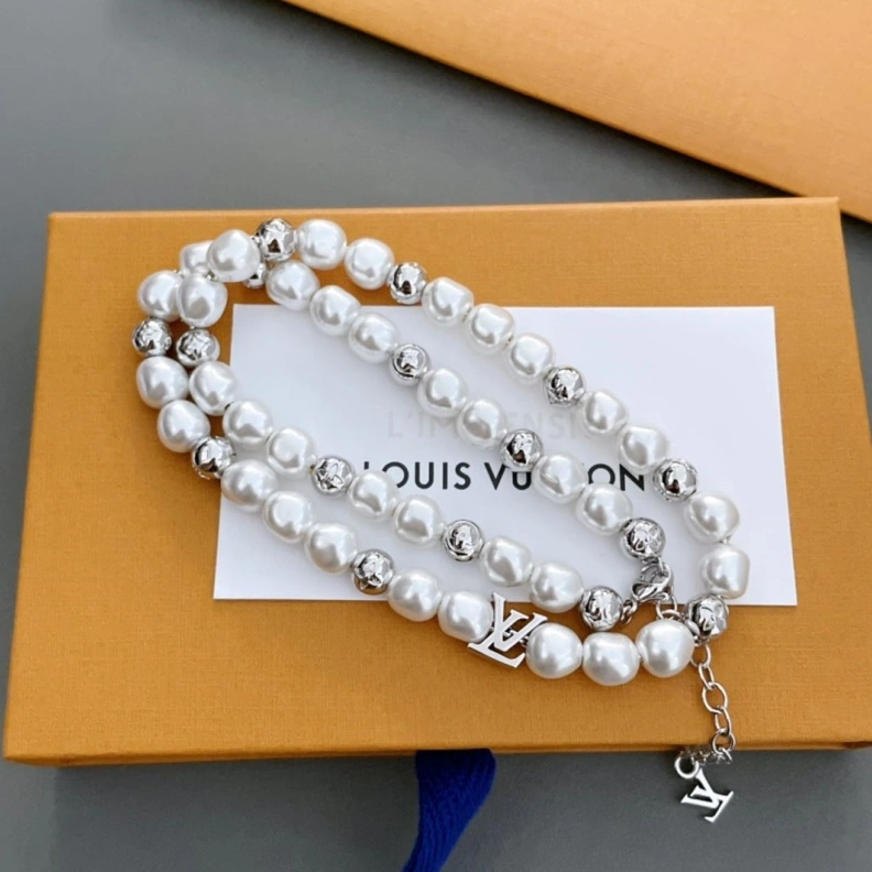 Durable LX Necklaces 309354