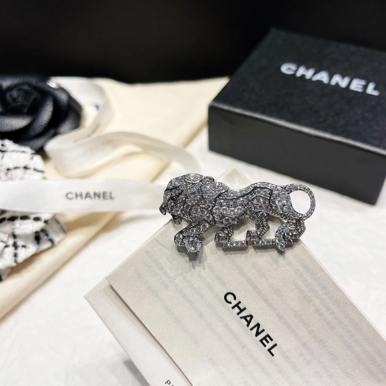 Soft Chxnxl Brooches 287849