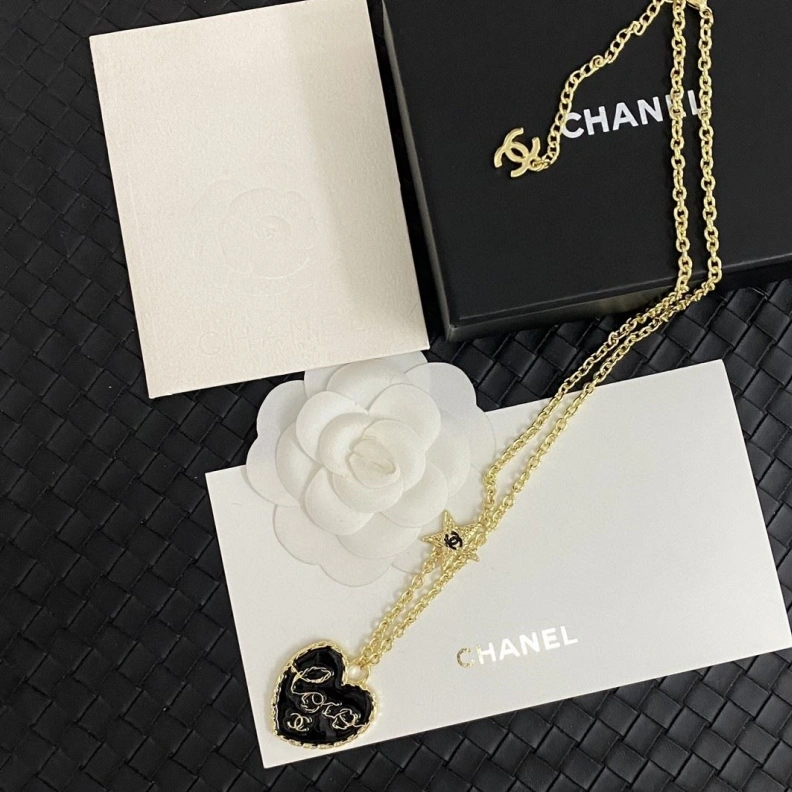 Resilient Chxnxl Necklaces 286849