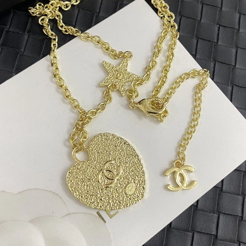Resilient Chxnxl Necklaces 286849
