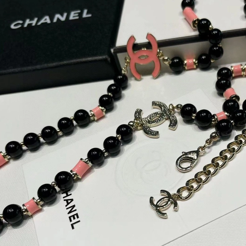Stylish Chxnxl Necklaces 286847