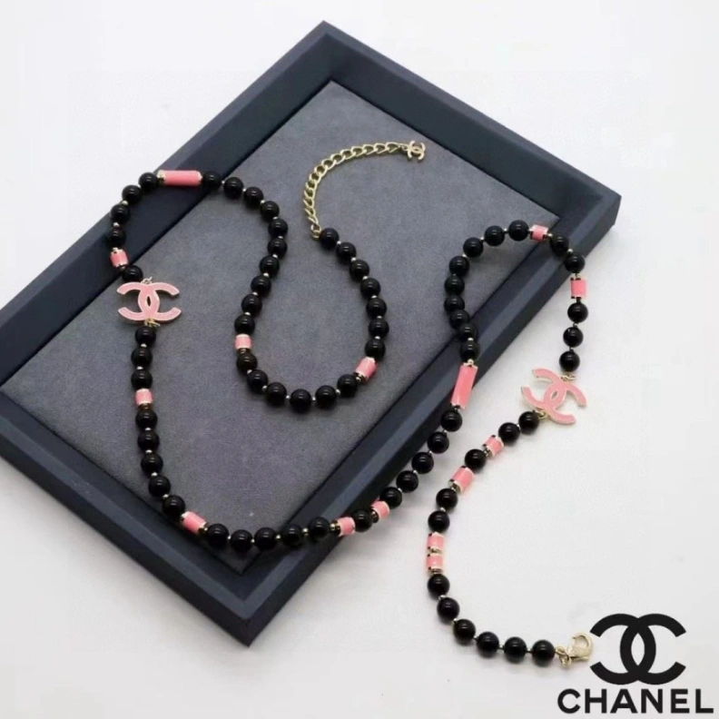 Stylish Chxnxl Necklaces 286847