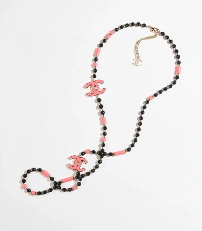 Stylish Chxnxl Necklaces 286847