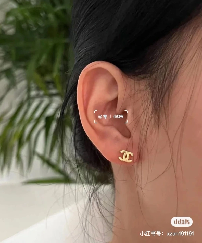 Elegant Chxnxl Earrings 287604