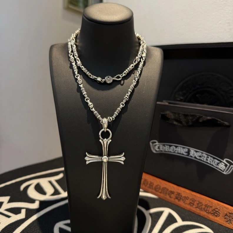 Trendsetting Chrxmx Hxxrts Necklaces 297915