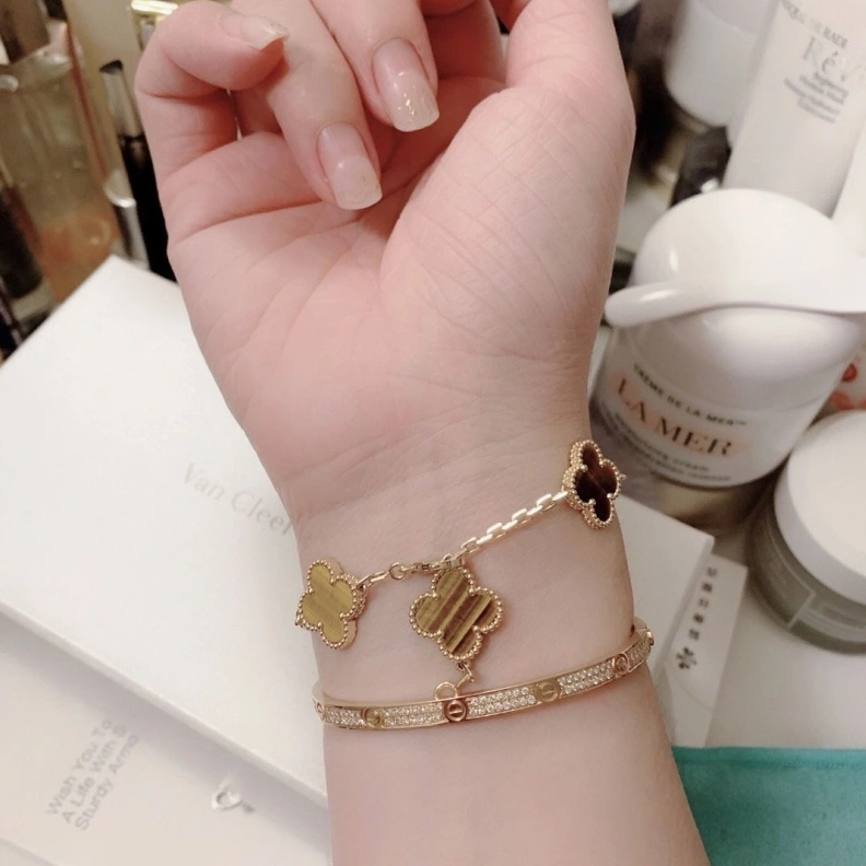 Breathable Vcx Bracelets 315965