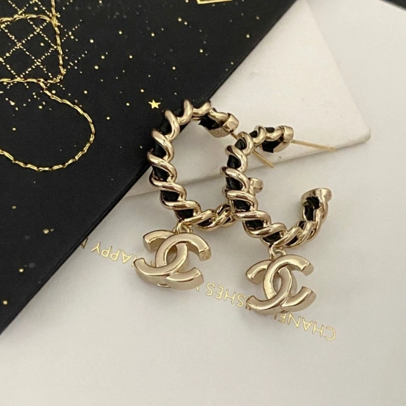 Efficient Chxnxl Earrings 287602