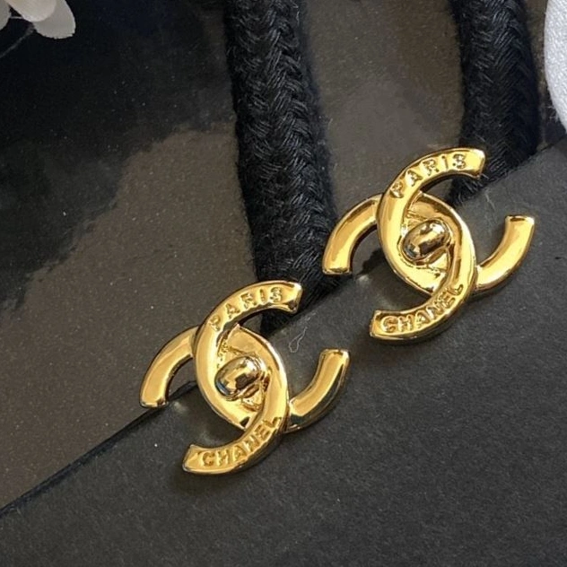 Bold Chxnxl Earrings 287581