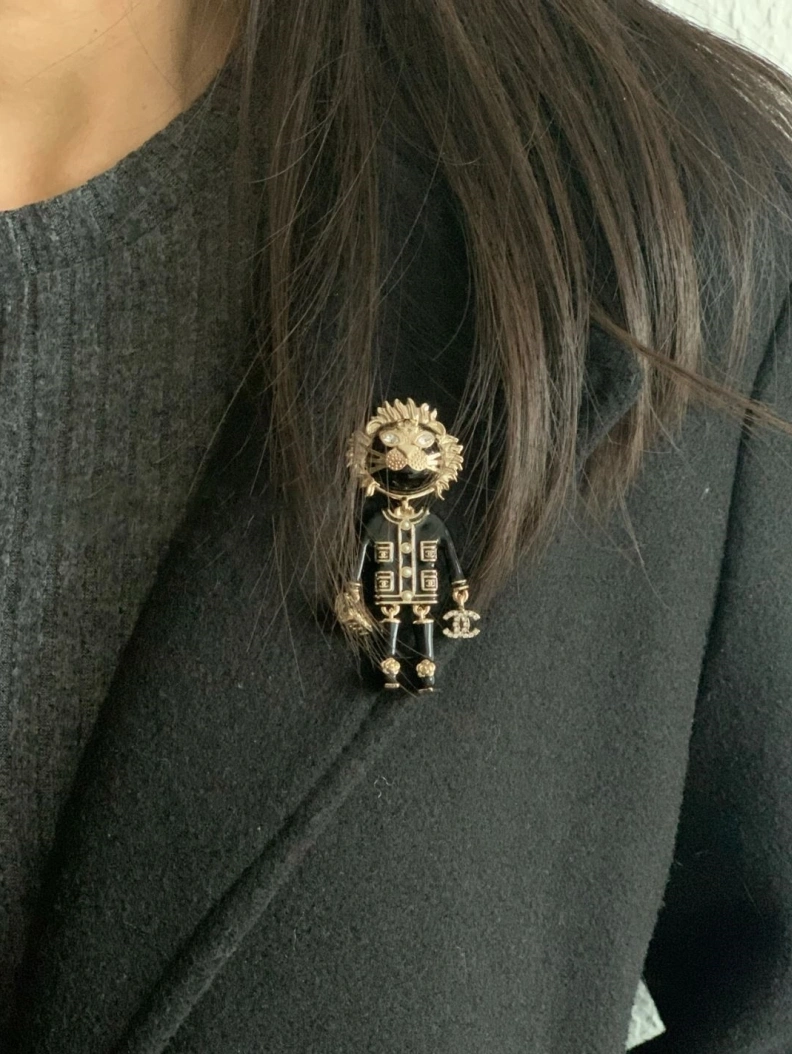 UrbanStyle Chxnxl Brooches 286444