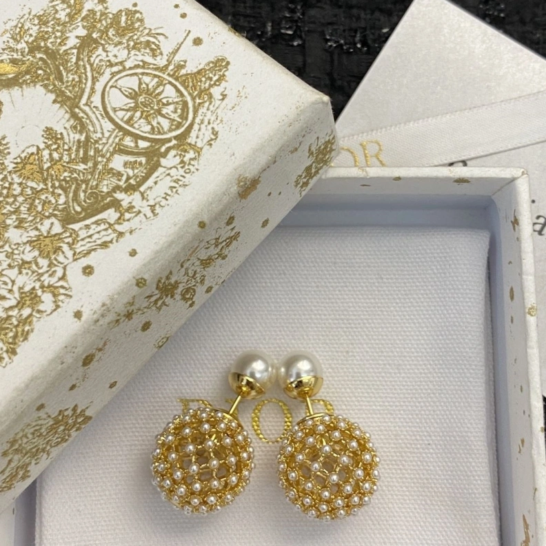 Christian Dxxr Earrings Efficient 294557