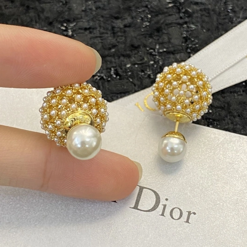 Christian Dxxr Earrings Efficient 294557