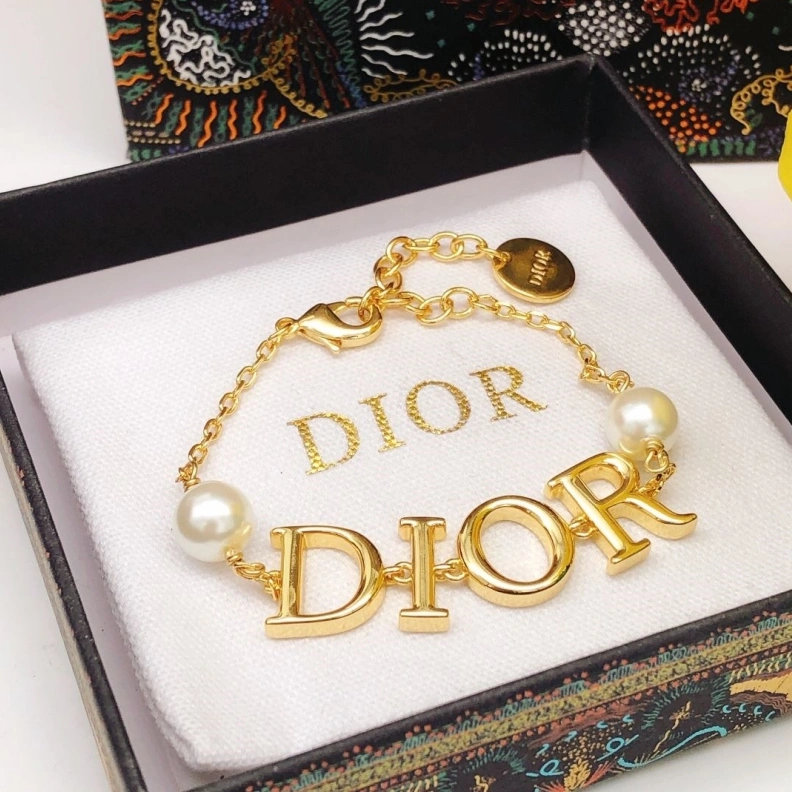 Christian Dxxr Necklaces ModernLook 293792