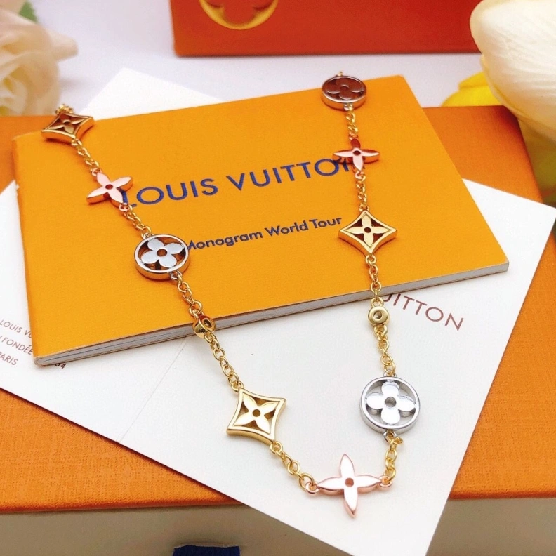 Classic LX Necklaces 308601
