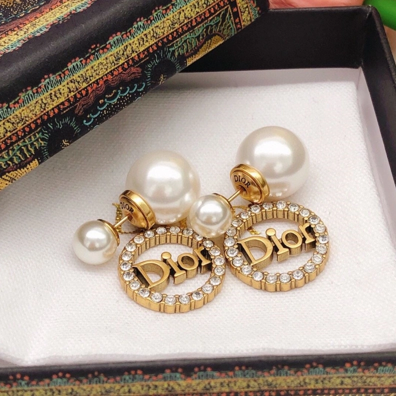 Resilient Christian Dxxr Earrings 293959