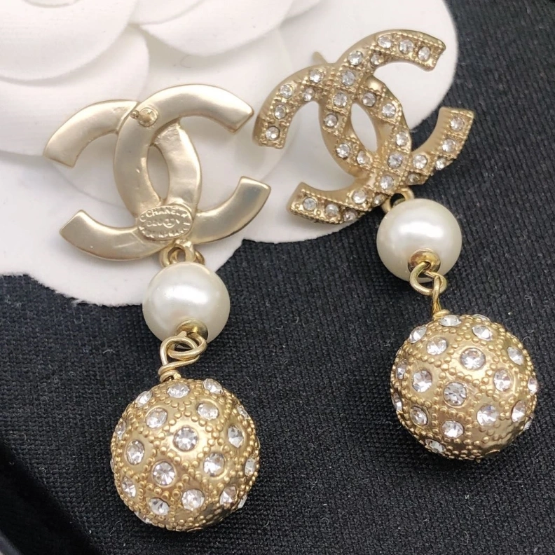 Flexible Chxnxl Earrings 284591