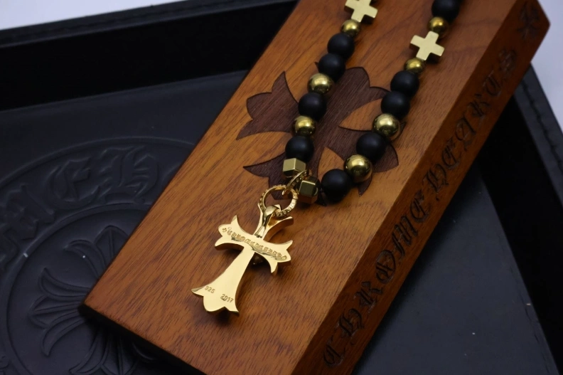Trendy Chrxmx Hxxrts Necklaces 296230