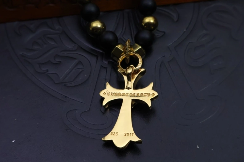 Trendy Chrxmx Hxxrts Necklaces 296230