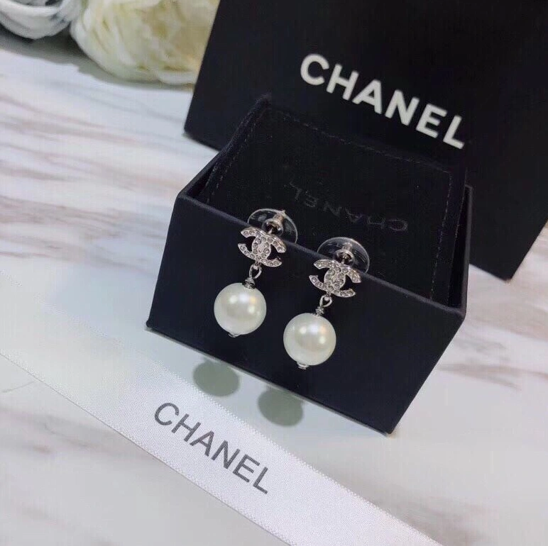 Practical Chxnxl Earrings 287576