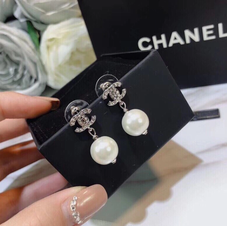 Practical Chxnxl Earrings 287576
