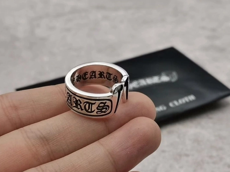 Resilient Chrxmx Hxxrts Rings 295677