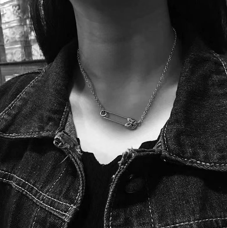 HighQuality Chrxmx Hxxrts Necklaces 296203