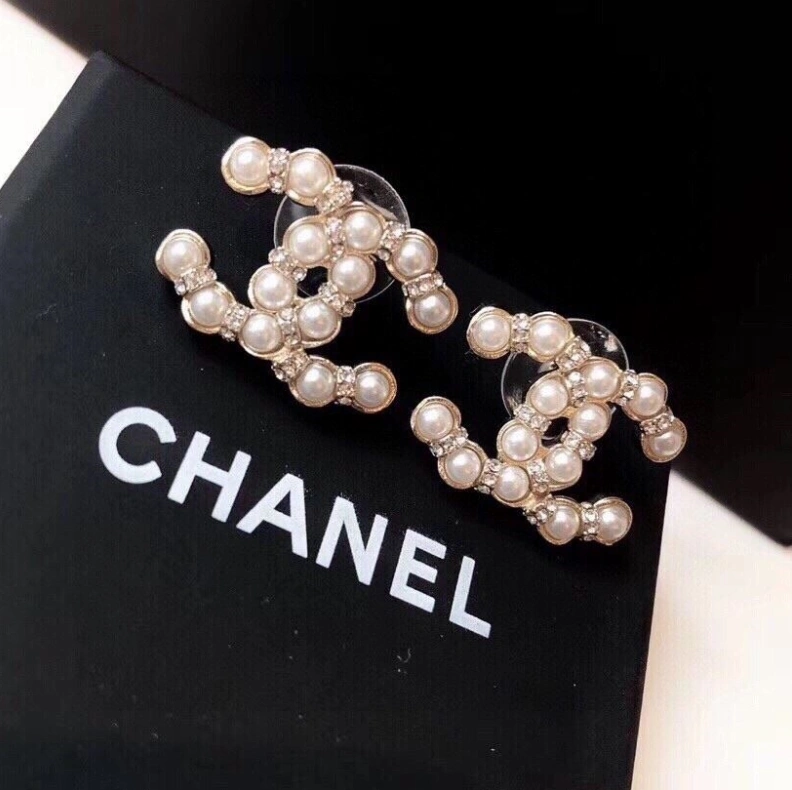 Resilient Chxnxl Earrings 287572