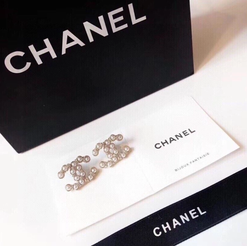 Resilient Chxnxl Earrings 287572