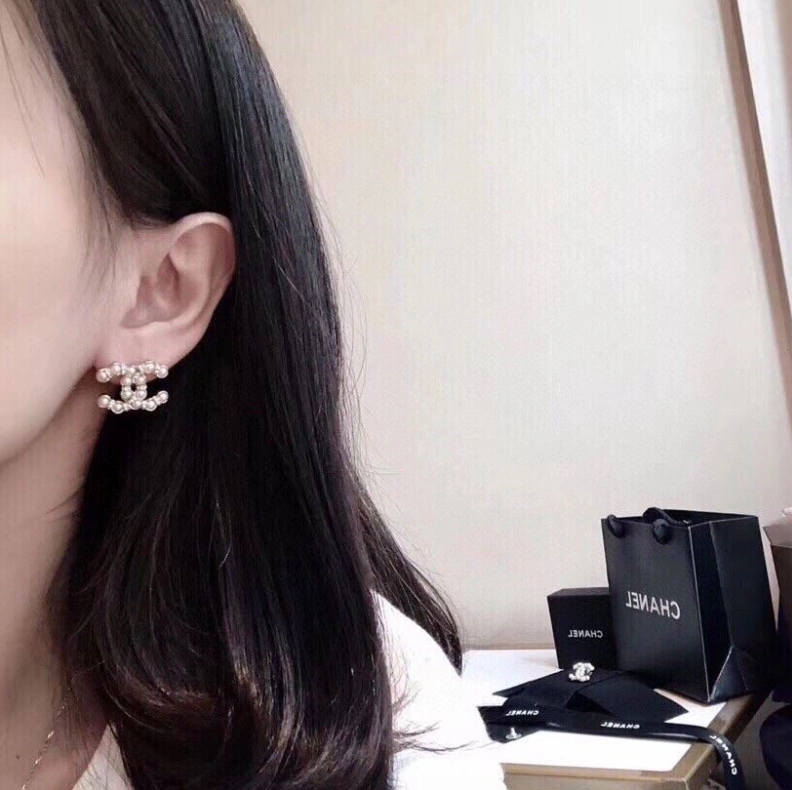 Resilient Chxnxl Earrings 287572
