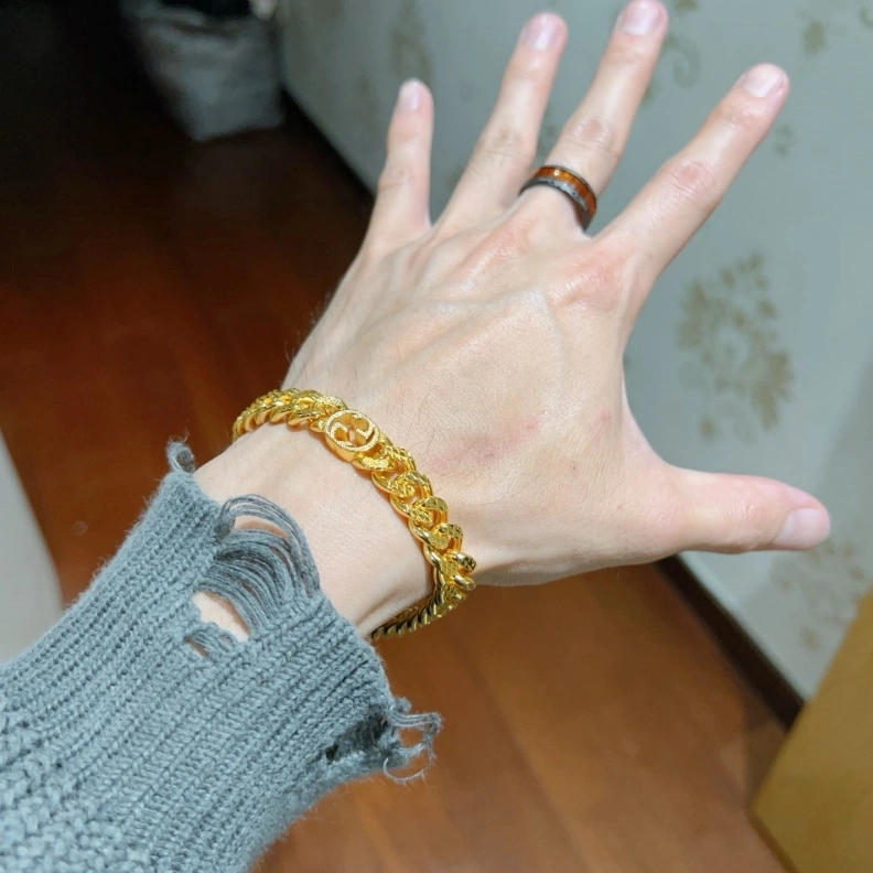 Sophisticated Gxccx Bracelets 302410