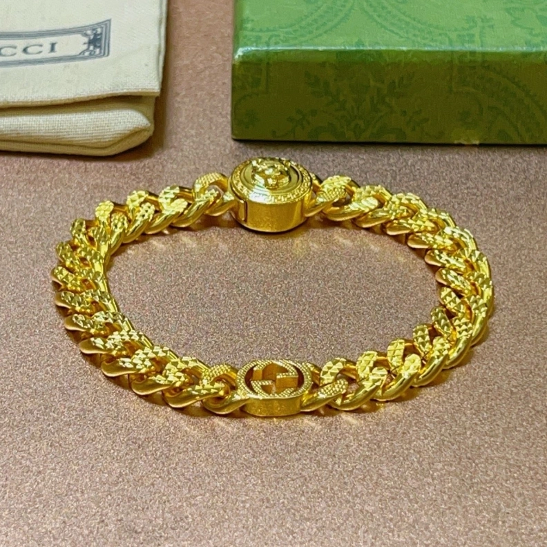 Sophisticated Gxccx Bracelets 302410