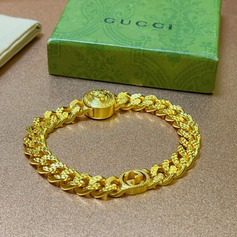 Sophisticated Gxccx Bracelets 302410