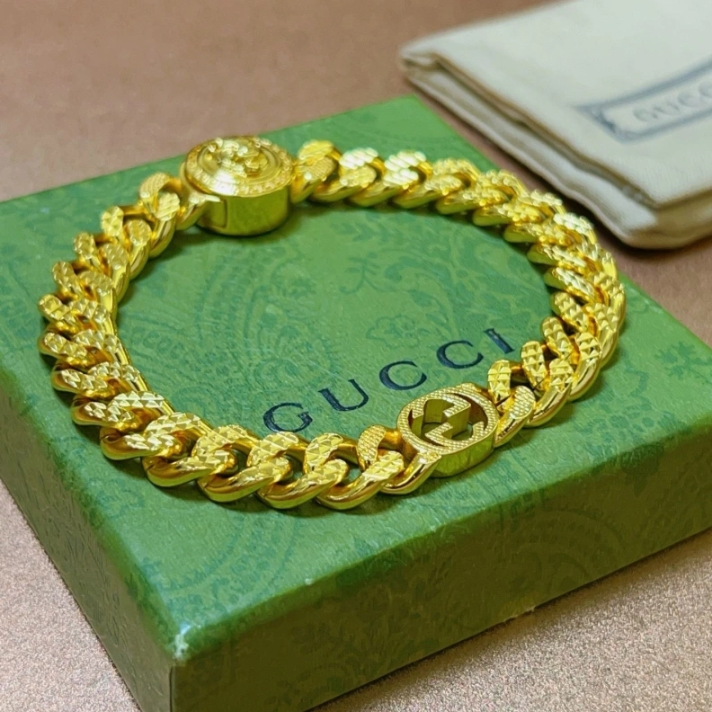 Sophisticated Gxccx Bracelets 302410
