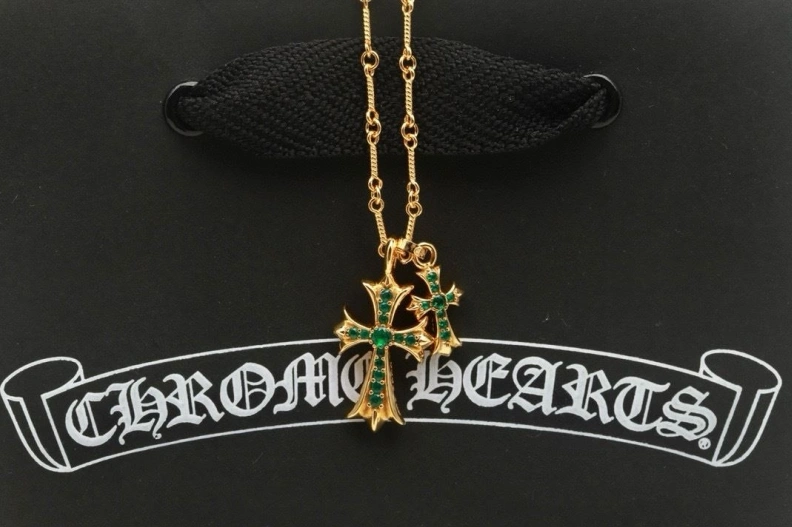 Versatile Chrxmx Hxxrts Necklaces 296197