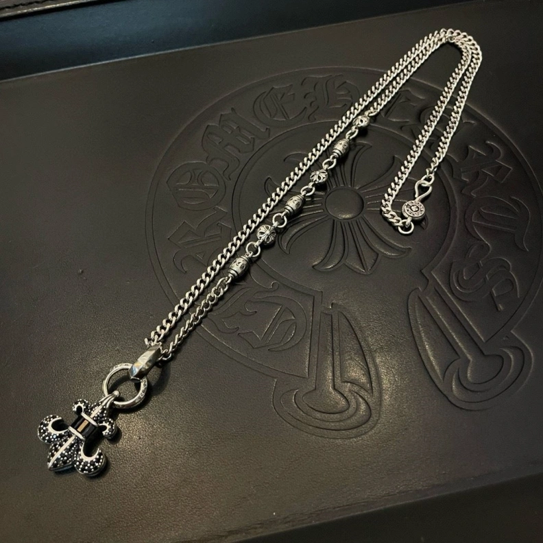 Sleek Chrxmx Hxxrts Necklaces 296196