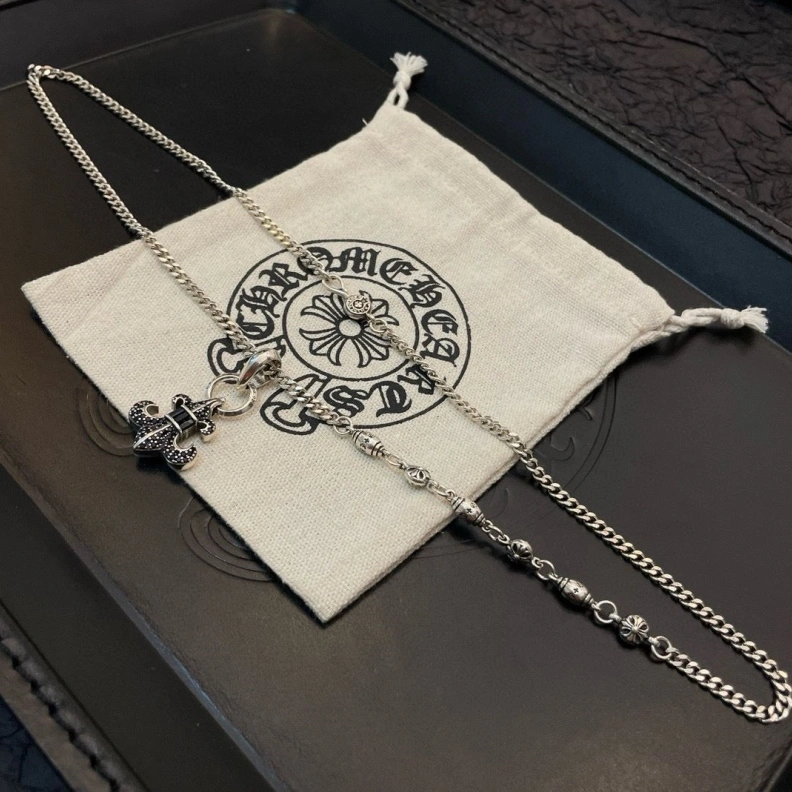 Sleek Chrxmx Hxxrts Necklaces 296196