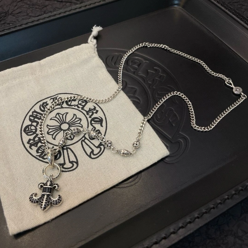 Sleek Chrxmx Hxxrts Necklaces 296196