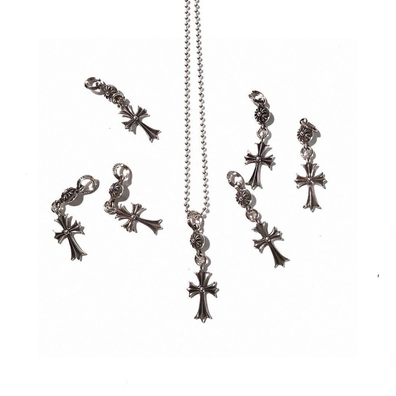 Classic Chrxmx Hxxrts Necklaces 296191