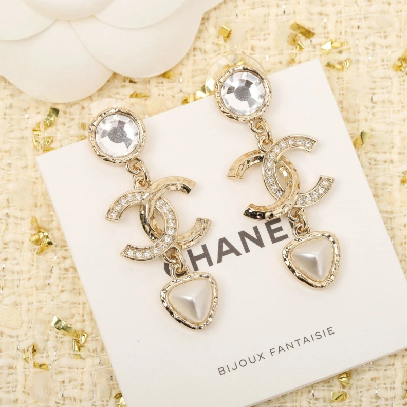 Sophisticated Chxnxl Earrings 284589