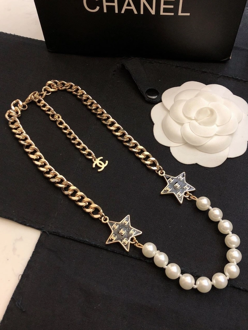 Classic Chxnxl Necklaces 286837
