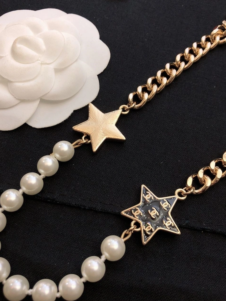 Classic Chxnxl Necklaces 286837