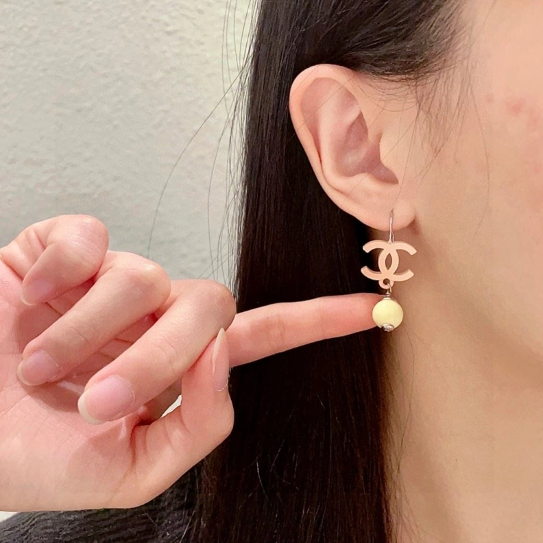 Flexible Chxnxl Earrings 284573